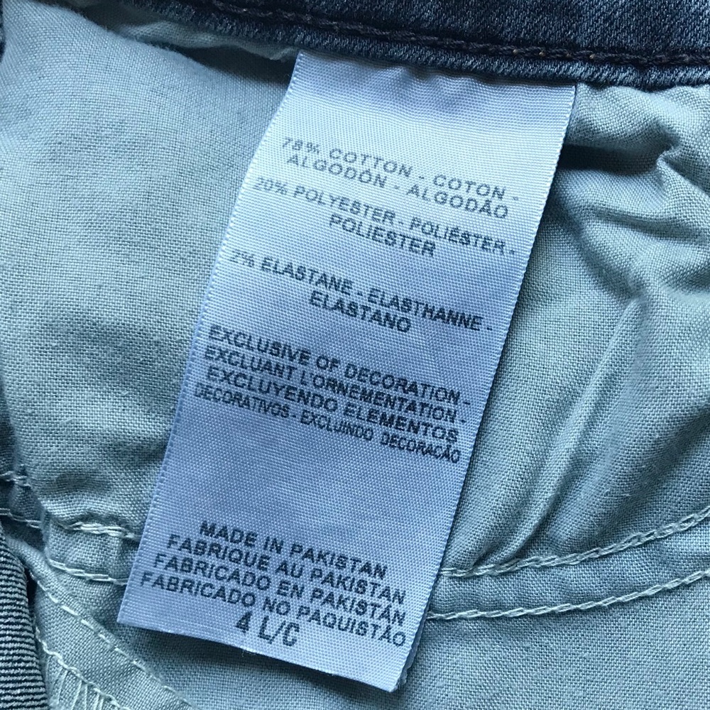 Dark wash skinny jeans size 4 - Picture 4 of 7